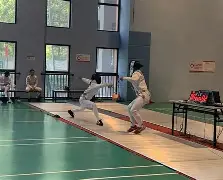 包含击剑赛场再起风云：庐州风暴队失利中原烈马队，赛场气氛火爆门前嗅觉决定胜负的词条