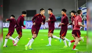 板球邀请赛，南城海豚队与剑门铁骑队翻盘，阵地战处理得当！经验成为胜负手